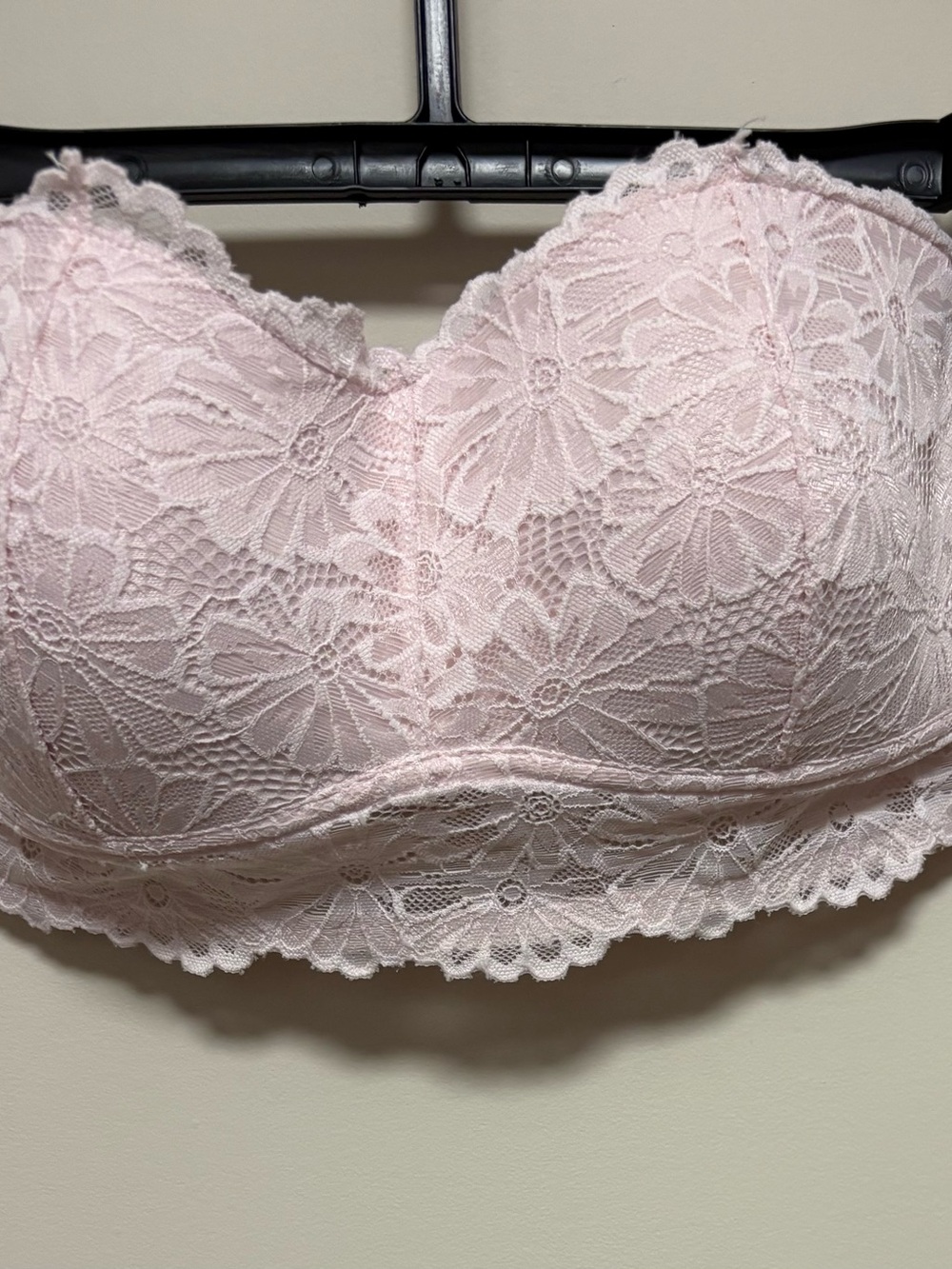 Lace Strapless Bra